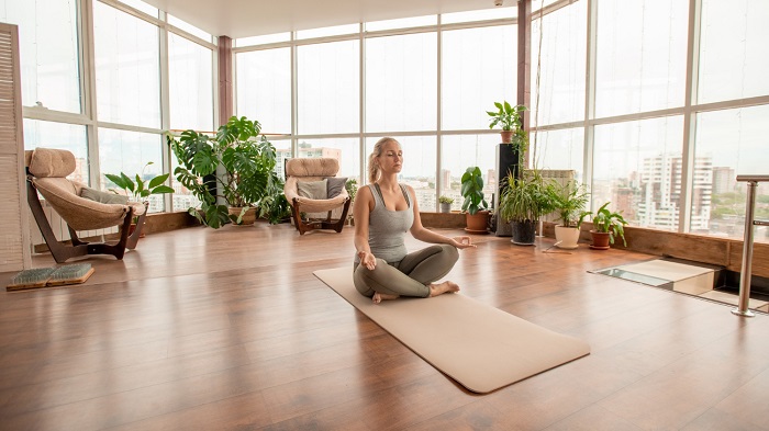 Espace de yoga à la maison