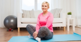 postures assises débutantes yoga